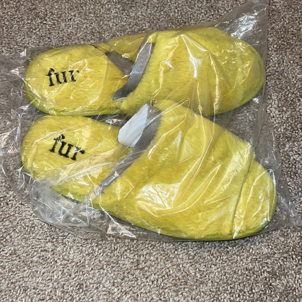 Womens slippers